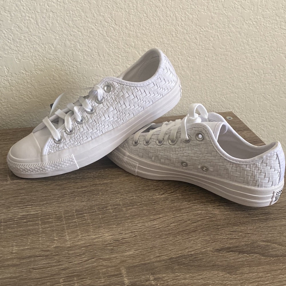 Fresh white chucks just in time for spring!